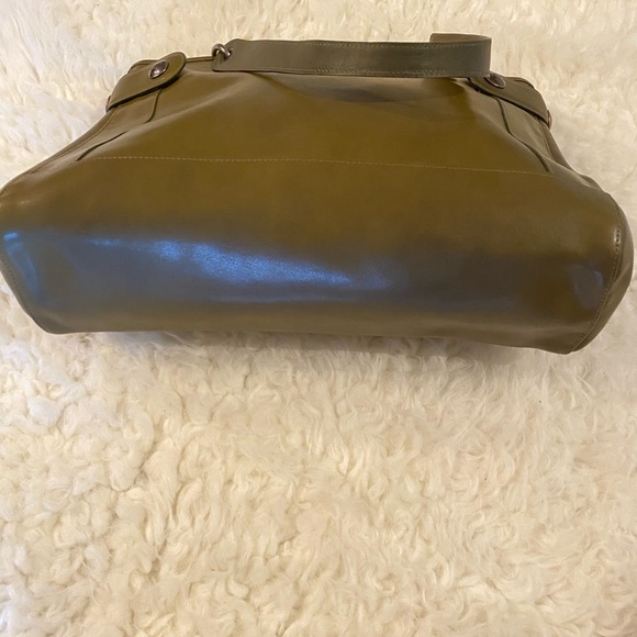 NWOT Longchamp Olive Leather Tote - Picture 9 of 15
